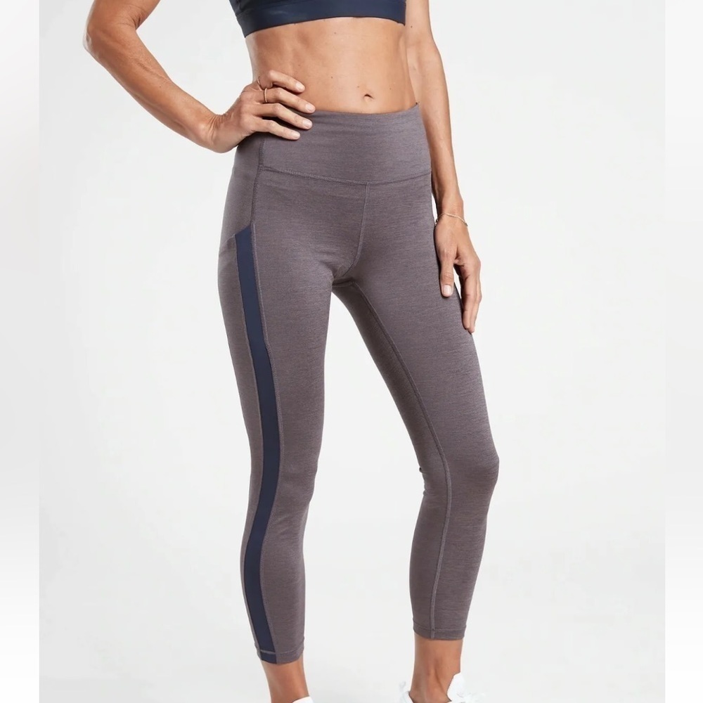 Athleta Ultimate Stash Pocket Heather 7/8 Tight,Dress Blu SIZE small